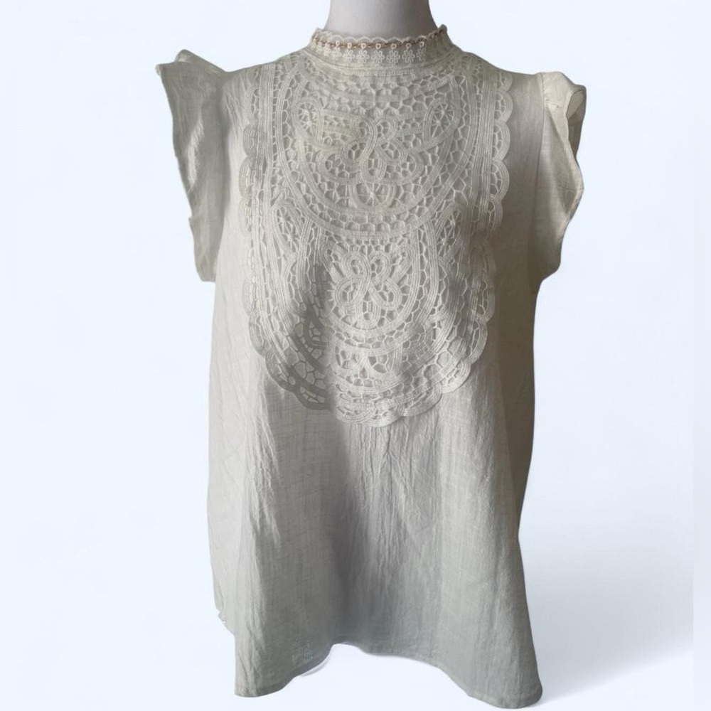 White boho blouse with ruffle sleeves and crochet front size S by Andree by Unit